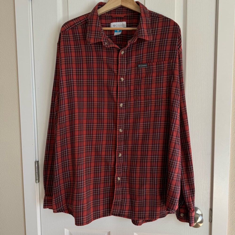 Columbia XXL Red Plaid Long Sleeve Button-Up Shirt Flannel Feel